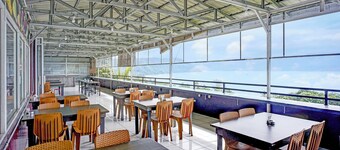 OYO 94772 Gapura Hotel