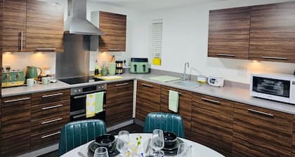 Kensington Bliss - 3 Bedroom House in Colchester