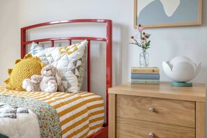 4 dormitorios, tabla de planchar con plancha, cuna de viaje y wifi