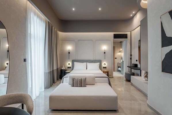 In-room safe, iron/ironing board, free WiFi, bed sheets