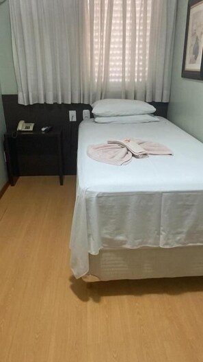 Room - hotel do lago (Toledo)