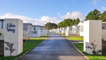 Cottage | Property grounds