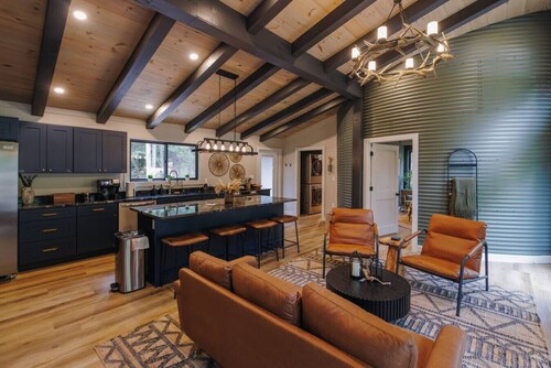 Unique Silo | Near SxS Trails | Sleeps 4 | Hot Tub