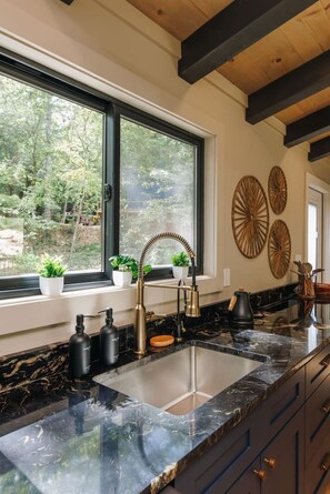 Fridge, microwave, oven, stovetop - Unique Silo | Near SxS Trails | Sleeps 4 | Hot Tub (Beattyville)