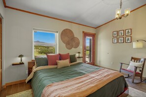 3 bedrooms, desk, iron/ironing board, travel cot