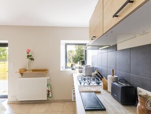 Fridge, microwave, dishwasher