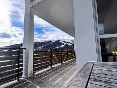 Spacious apartment for 7, close to the slopes in Super Besse