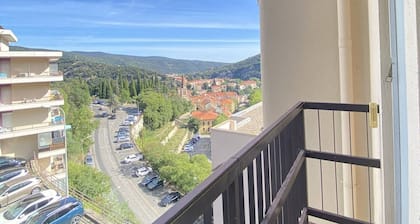 Cozy studio with balcony in Amélie-les-Bains - WIFI