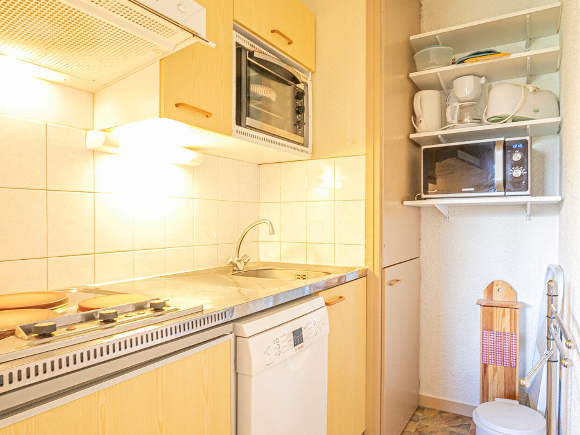 Fridge, microwave, dishwasher