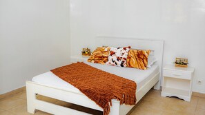 2 bedrooms, WiFi, bed sheets