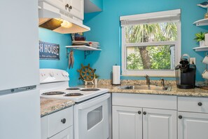 Fridge, microwave, oven, stovetop - Northeast Florida Retreat (Cape Canaveral)