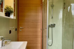 Douche, bidet