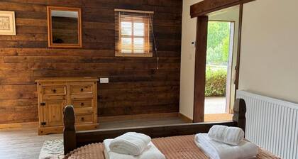 The Riley Stable- Cozy Getaway