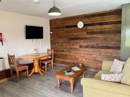 Apartment, Garden View | Living area