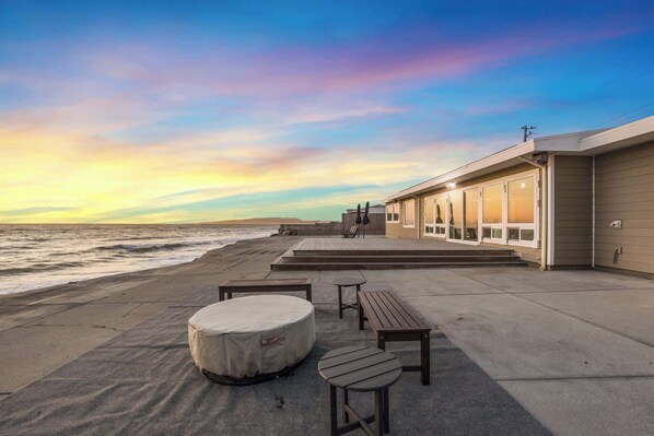 Front of property - @marbella Lane-oceanfront Retreat w/ Stunning View (Pacifica)