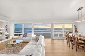 Beach/ocean view - @marbella Lane-oceanfront Retreat w/ Stunning View (Pacifica)