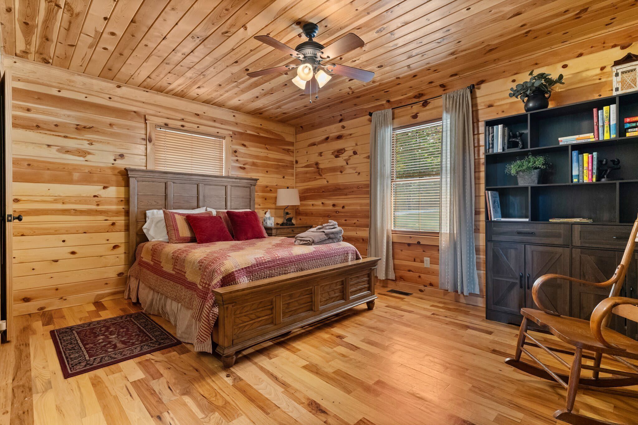 3 bedrooms, iron/ironing board, travel crib, WiFi