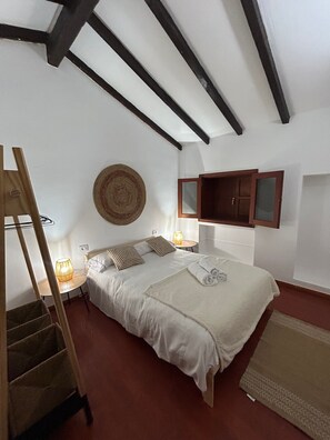 4 Schlafzimmer, Bügeleisen/Bügelbrett, WLAN, Bettwäsche