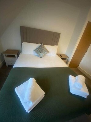 1 bedroom, iron/ironing board, WiFi