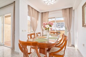 Dining - Holiday Home 'Casa Ramos Con Jacuzzi' with Sea View, Wi-Fi and Air Conditioning (Nerja)