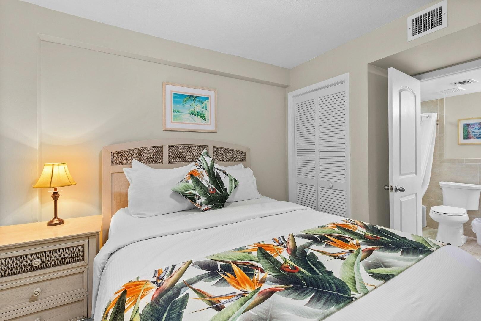1 bedroom, internet, bed sheets