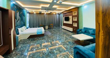 VRINDA HERITAGE HOTEL & BANQUET HALL