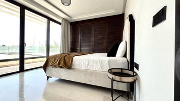 Rideaux occultants, fer et planche à repasser, Wi-Fi gratuit