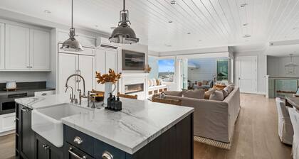 Manhattan Beach Luxury 4Bed | Walk to Pier | Sauna