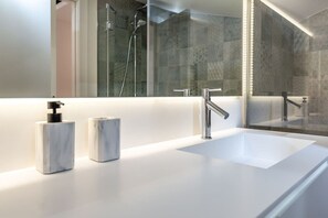 Dusche, Haartrockner