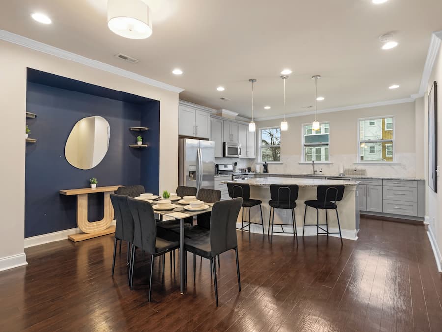 Townhome | Dining room