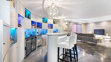 بار (في المنشاة)