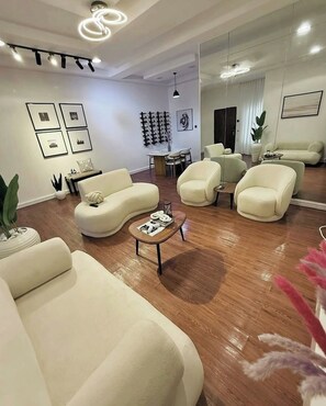 Deluxe Apartment, Balcony, City View | Living area