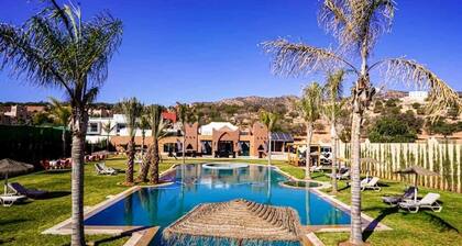 Kasbah AMALOU, 15 minutes from Agadir ! with swimming pool, ideal for a break