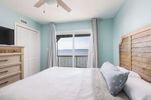 2 bedrooms, iron/ironing board, WiFi, bed sheets - New Listing! Water Views, Sunsets and Much More! (Kill Devil Hills)