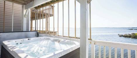 مغطس سبا خارجي