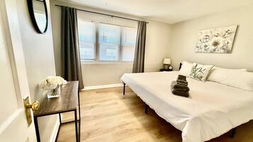 Bureau, fer et planche à repasser, Wi-Fi, draps fournis