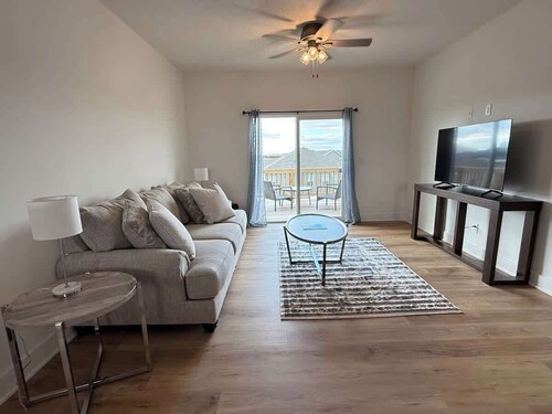 Spacious Family Retreat with Deck & Garage Access