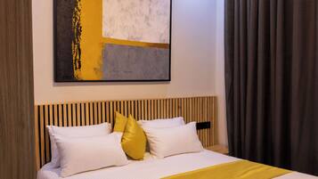 Deluxe Apartment, 2 Bedrooms, Balcony, City View | Free WiFi, bed sheets