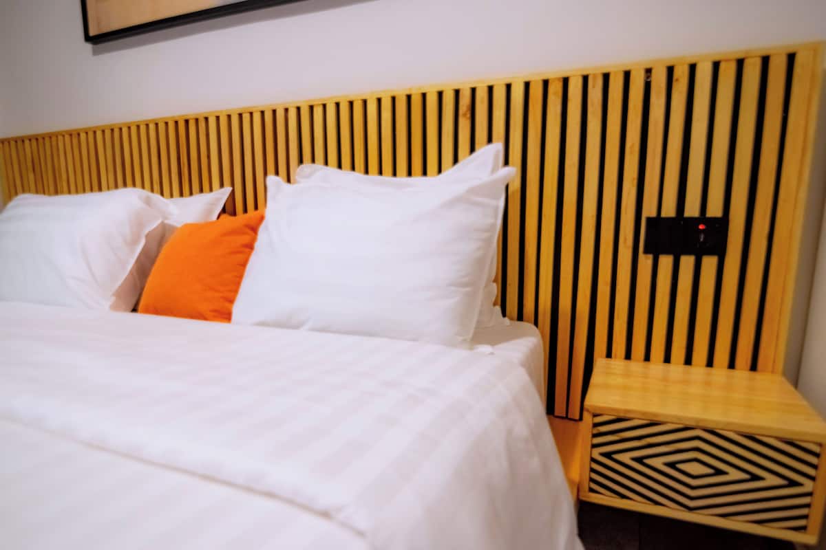 Deluxe Apartment, 2 Bedrooms, Balcony, City View