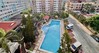 3-bedroom Condo with Balcony in beautiful Davao City with AC