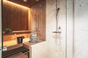 Séchoir à cheveux, serviettes fournies