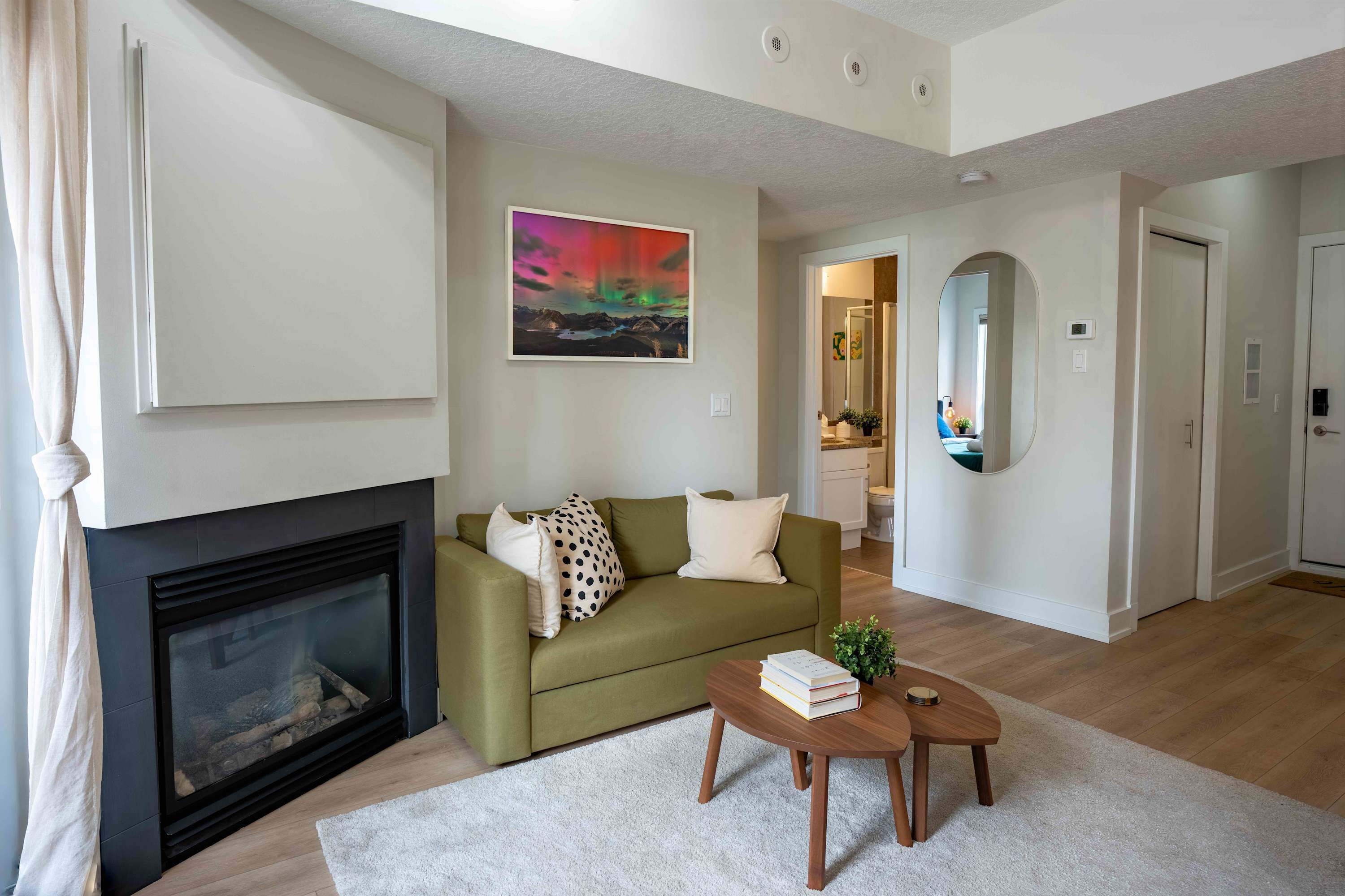TV, fireplace, offices