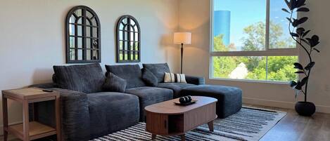 Smart-tv, bordfodbold, kontorer