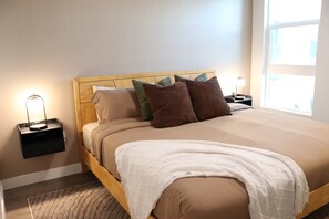 1 bedroom, desk, iron/ironing board, travel cot
