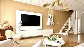 Télévision, espaces bureaux