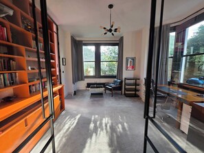 Interior - Modern 3BD Garden Home, Leyton (Greater London)