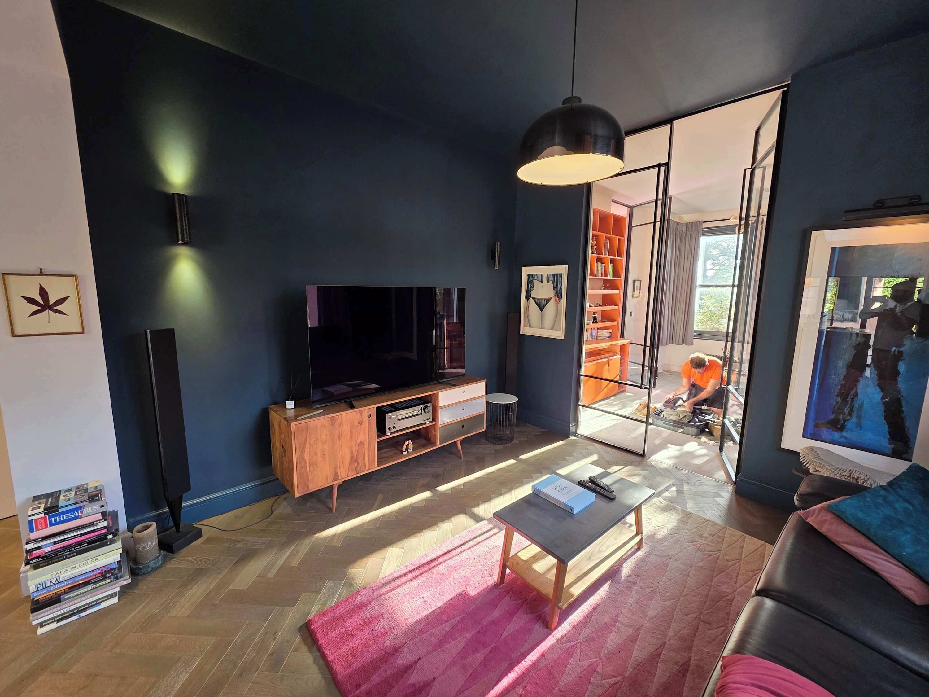 TV, offices