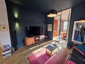 Fernseher, Arbeitsbereiche