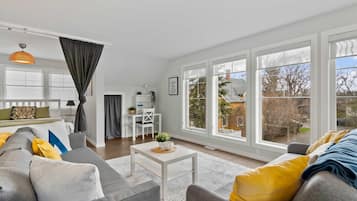 Apartment | 1 bedroom, Internet