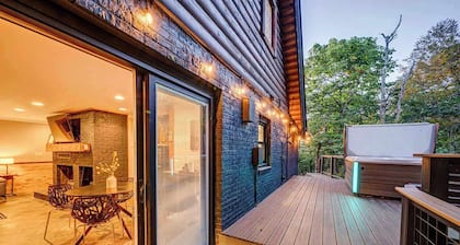 A-Frame Ski-In/Out Hot Tub Game Room, Walk to Town
